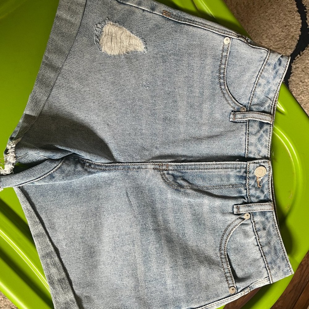 Habitual Kid High Waist Distressed Short Size 12